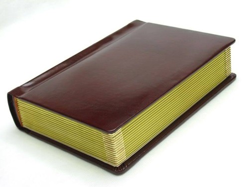 Professional 4x6 burgundy Wedding/Parent Album - 40 photos (Engraving Available) - Picture 2 of 8