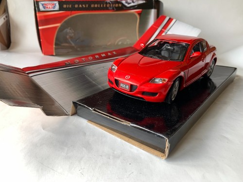 Mazda RX-8 1/24 Diecast Model Motor Max Red Mint Condition - Picture 2 of 6