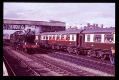 ORIGINAL 35mm SLIDE GWR LOCO NO 4930 HAGLEY HALL AT HEREFORD 1983