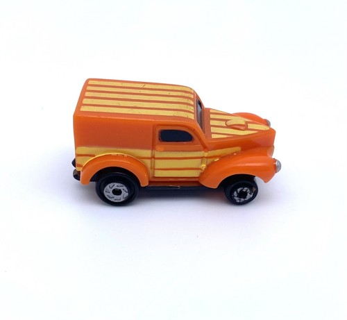 Micro Machines Insiders '41 Willys Van Orange by Galoob 1989 - No Mini Car - Picture 4 of 8