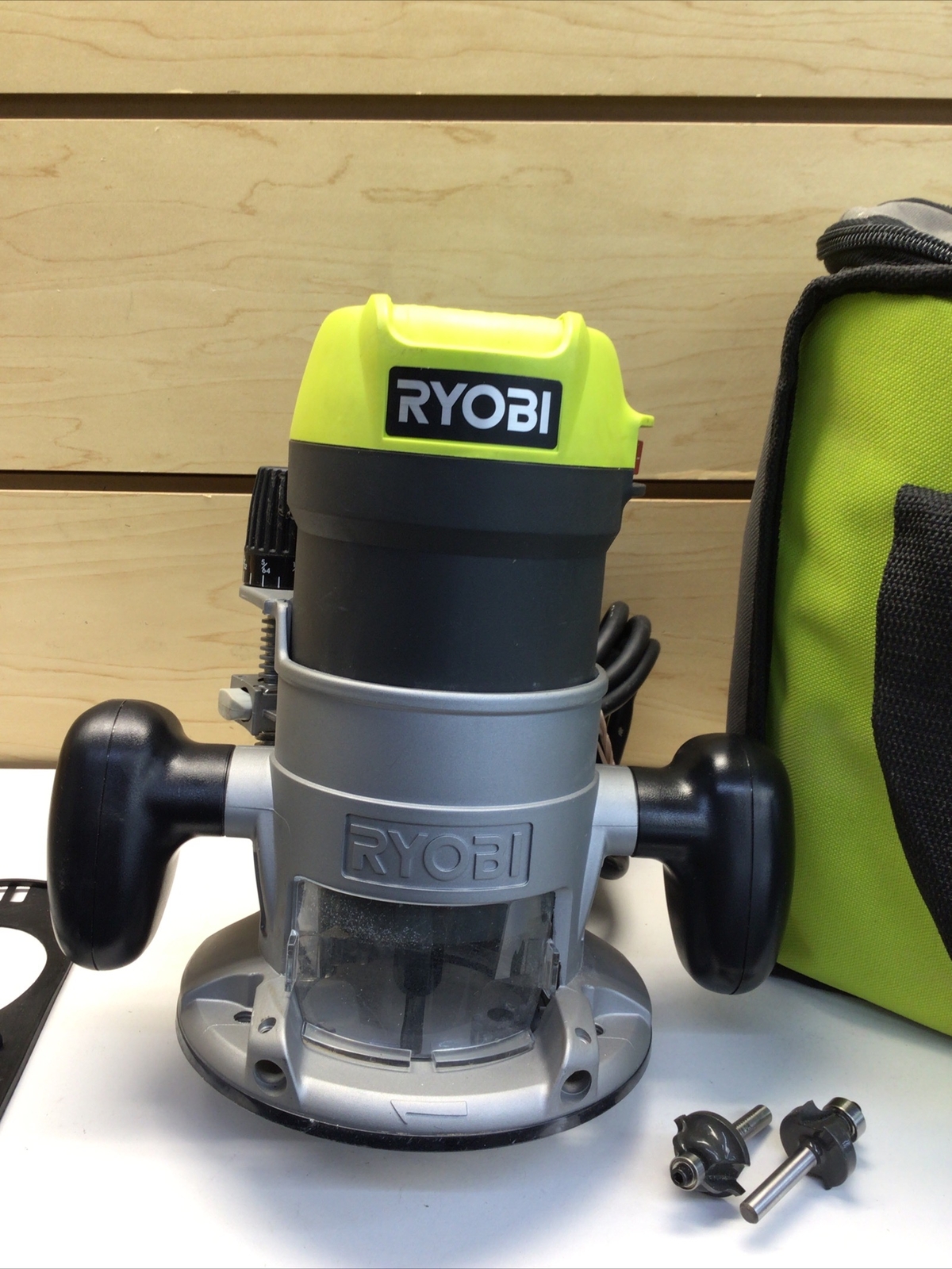 Ryobi R163G 120v 8.5 Amp 11/2 Peak HP Fixed Base Corded Router Used