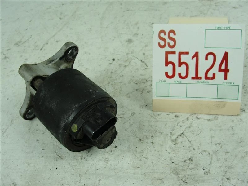 Saturn S Series 2001 2002 cupé motor DOHC válvula EGR OEM usado Foto 3 de 4