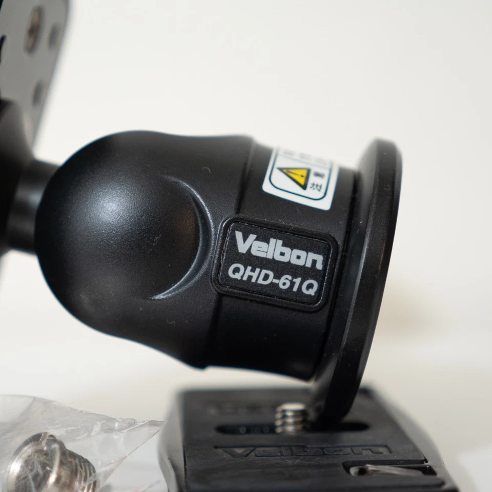 Velbon QHD-61Q Magnesium Tripod Ball Head with 3 QB-635L Quick-Release Plates - Image 2 of 4