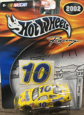 JEFF GREEN 2002 NESQUIK #10 1/64 HOT WHEELS STICKER SERIES DIECAST CAR