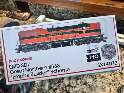 #ad ScaleTrains HO EMD SD7 Great Northern GN #568 DCC Sound LED SXT41172 $300.00