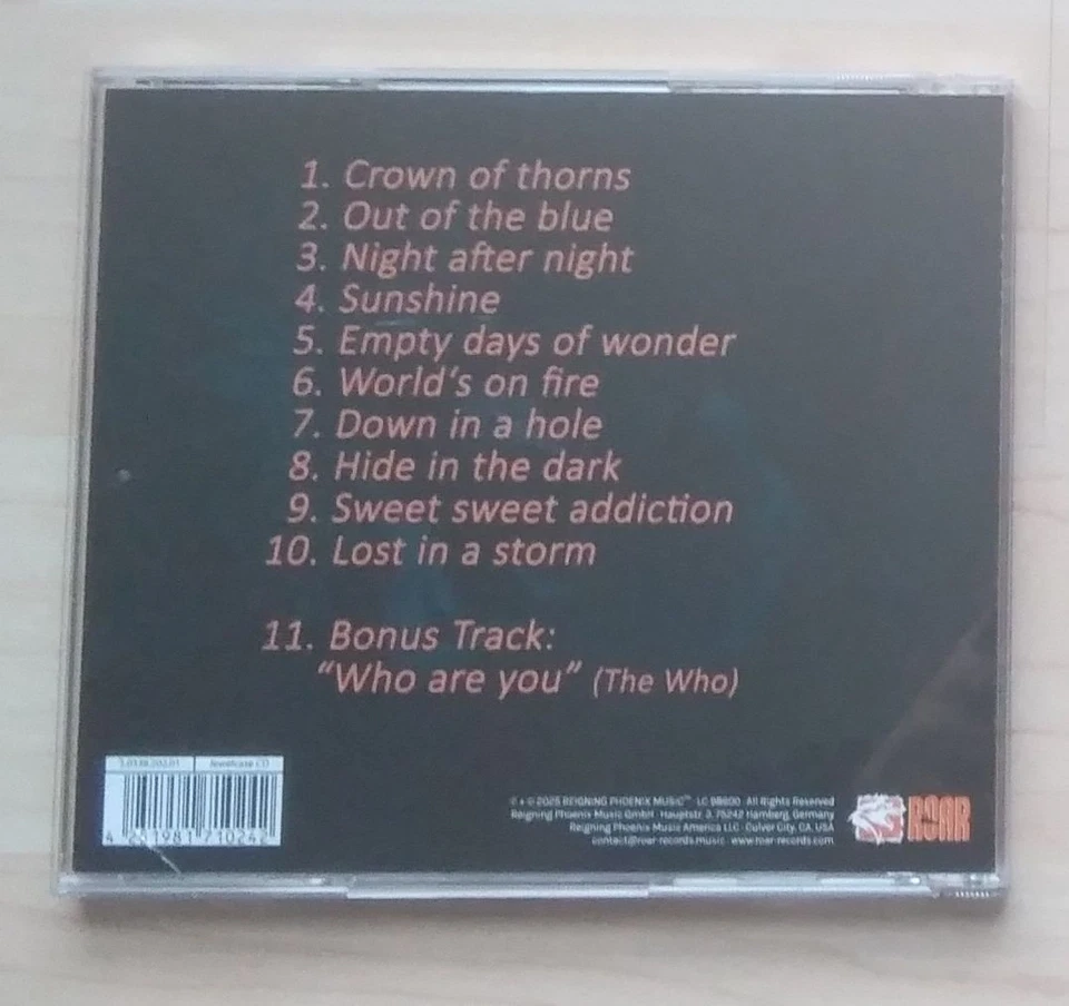 SAINTED SINNERS - HIGH ON FIRE BONFIRE ACCEPT TYGERS OF PAN TANG LIKE NEW - Image 3 of 3