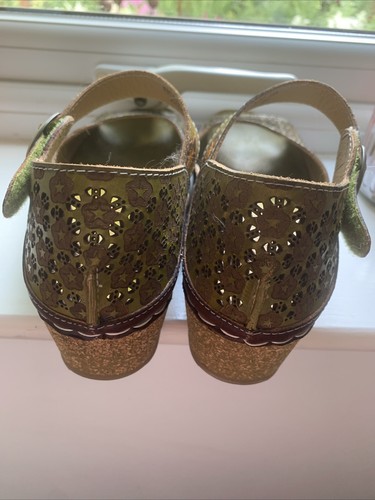 Laura Vita Green Leather Wedge Sandals 4 BNWOT - Picture 9 of 10
