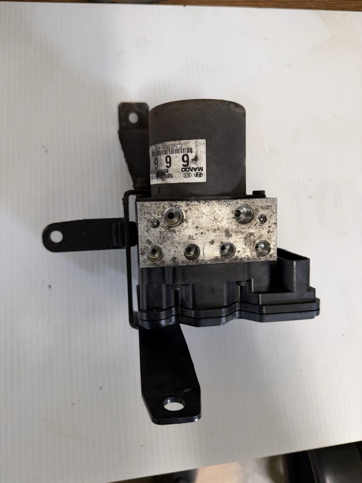 05-09 Módulo bomba freno antibloqueo ABS Kia Sportage Hyundai Tucson 58920-2E300 Foto 2 de 3
