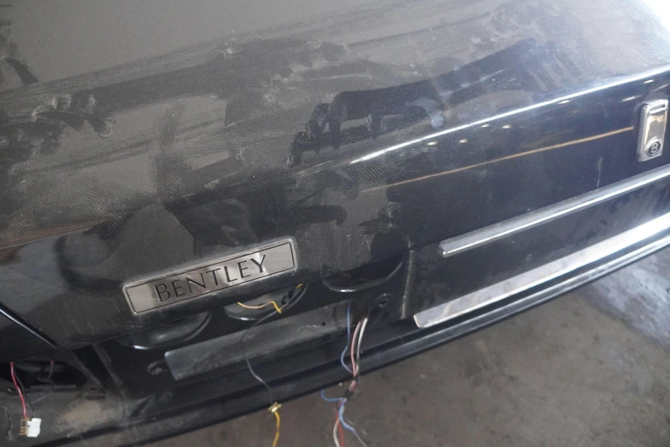 Rear Trunk Deck Lid Boot Black OEM Bentley Mulsanne S 1988 - Изображение 3 из 4