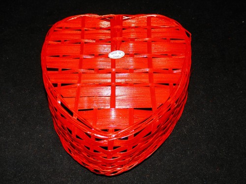 Set of 2 Heart Shaped Red Nesting Baskets - Picture 6 of 6