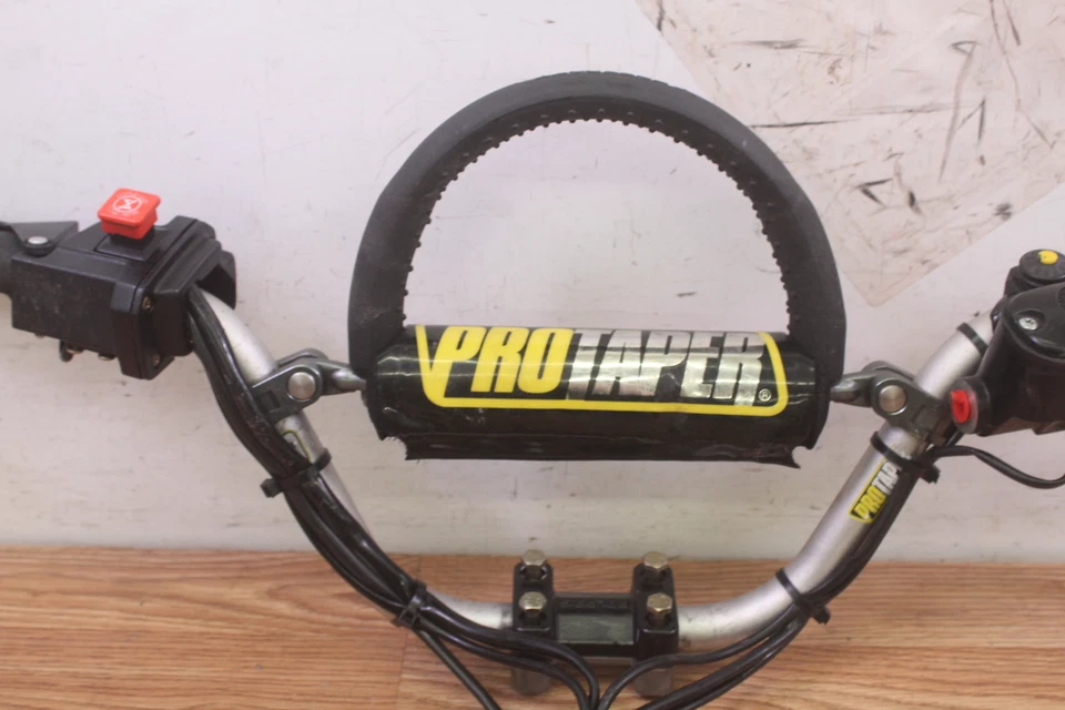 Manillar Polaris RMK 800 DRAGON 2009 con controles/cilindro maestro Foto 3 de 4