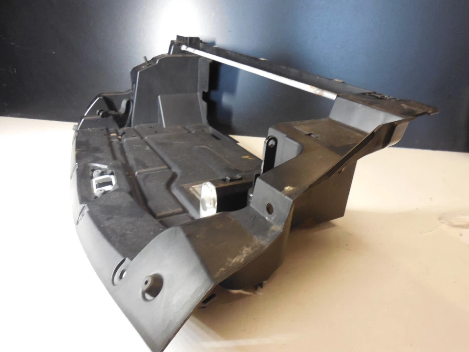 Glove Box Housing Frame Holder 7034080 BMW E60 530d 520i 525i 2004-10 545i 550i - Image 3 of 4