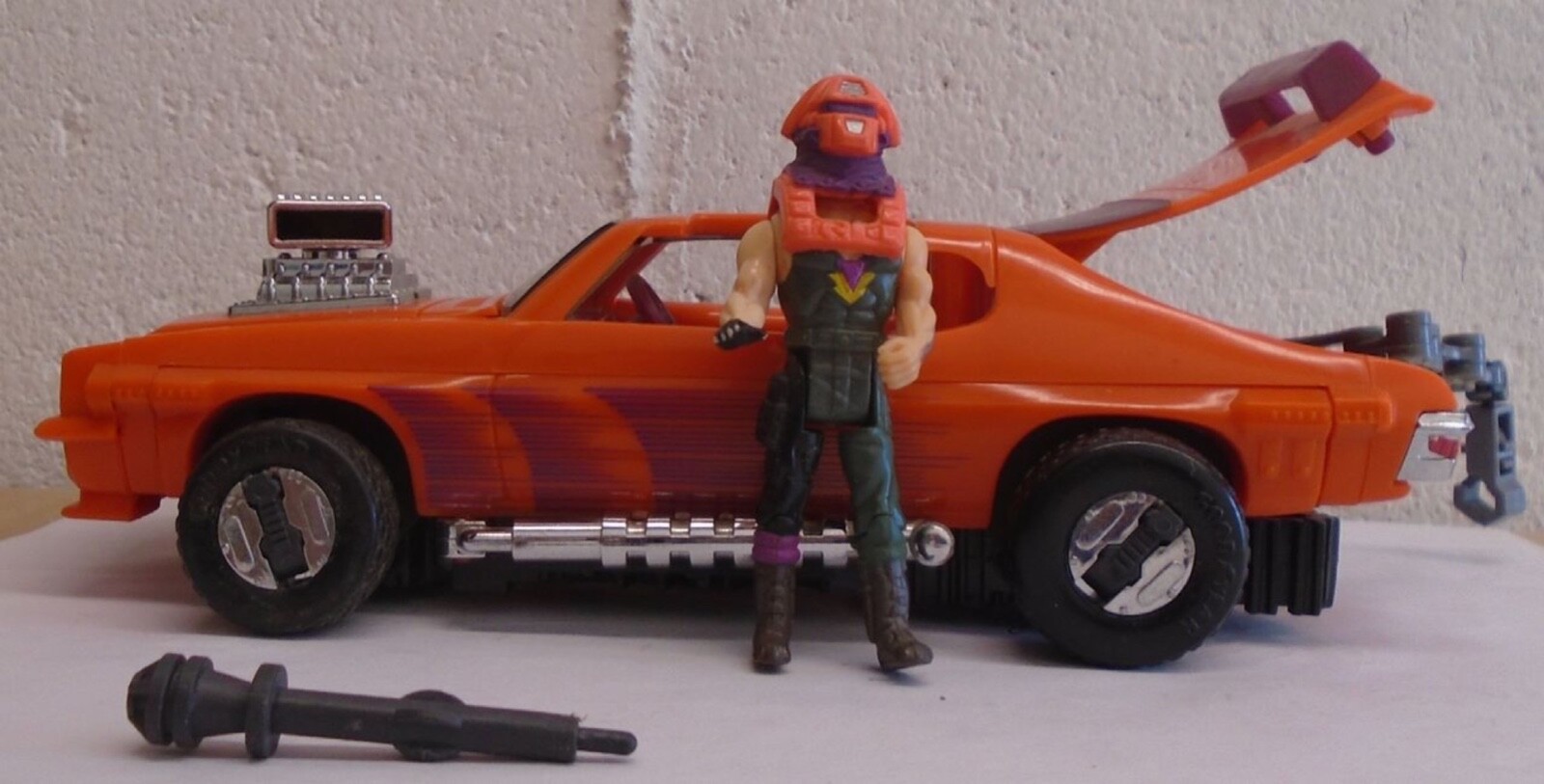 M.A.S.K. Stinger Pontiac GTO Armored Tank Bruno Sheppard Kenner COMPLETE READ