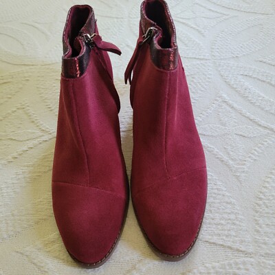 Toms Loren Ankle Booties Suede Burgundy Snake Print  NEW Boots Size 7 Zip Up