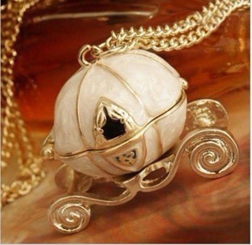 New Fashion Queen s Cinderella magic Pumpkin Carriage Locket