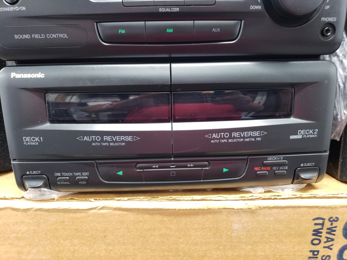 Panasonic SA-CH72 AM/FM. 3CD'S. Dual Cassette. Book Shelf Stereo