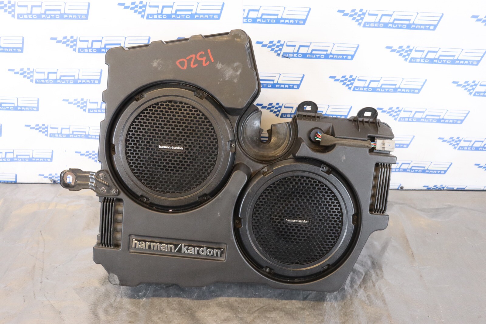 2016 DODGE CHALLENGER SRT HELLCAT 6.2L OEM HARMAN/KARDON AUDIO