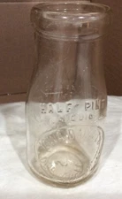 1920s Iowa Dairy Co Embossed HP Half Pint Cream Milk Bottle Dubuque Iowa FAMILY?