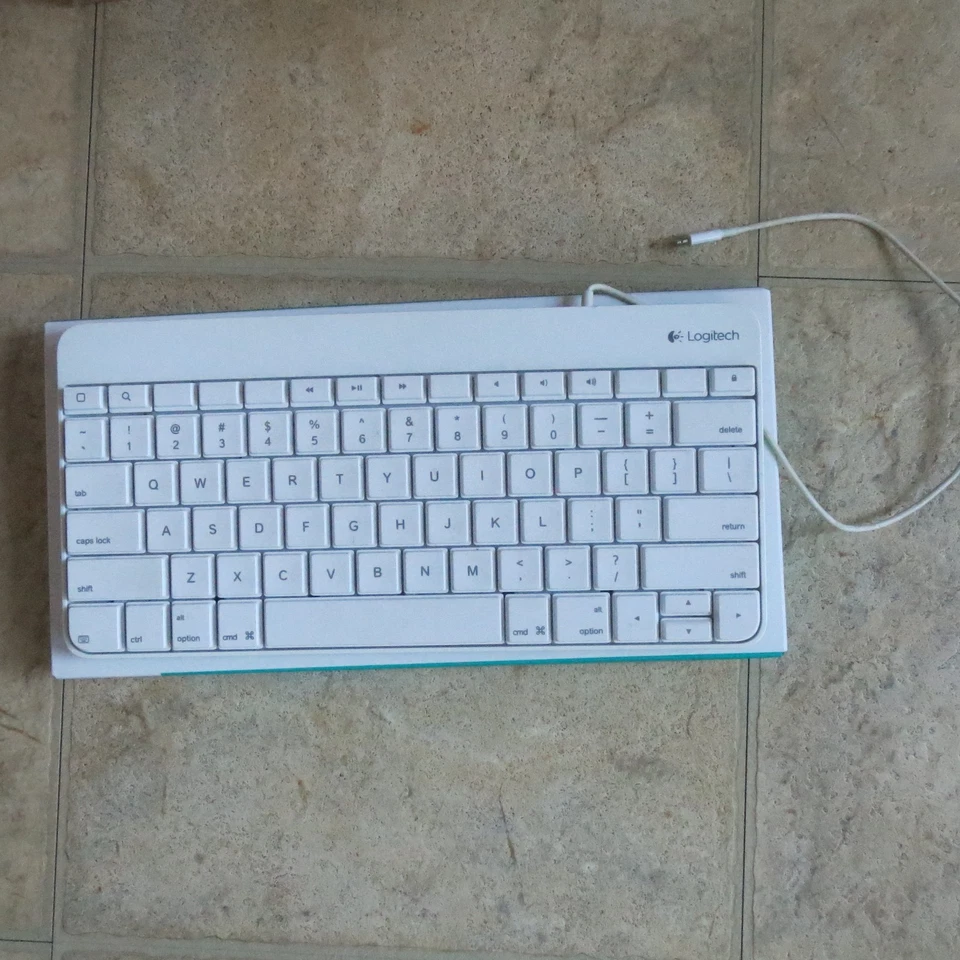 Logitech keyboards lightning 920-006341 for iPad, - Image 2 of 3