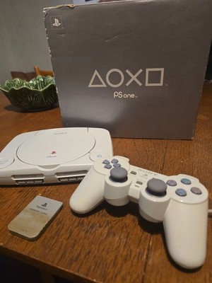 Sony PS one Konsole Boxed PAL SCPH-102B ungetestet mit Controller
