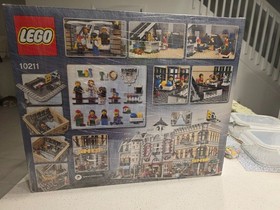 LEGO Creator Expert: Grand Emporium (10211)