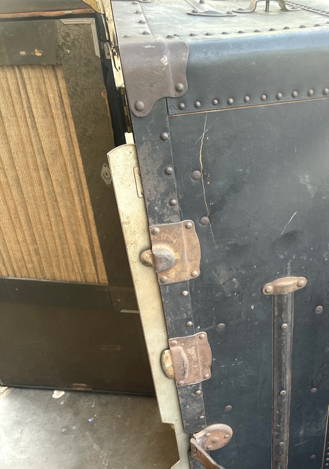 Wardrobe Trunk with Drawers & Hangers Travel Chest Luggage