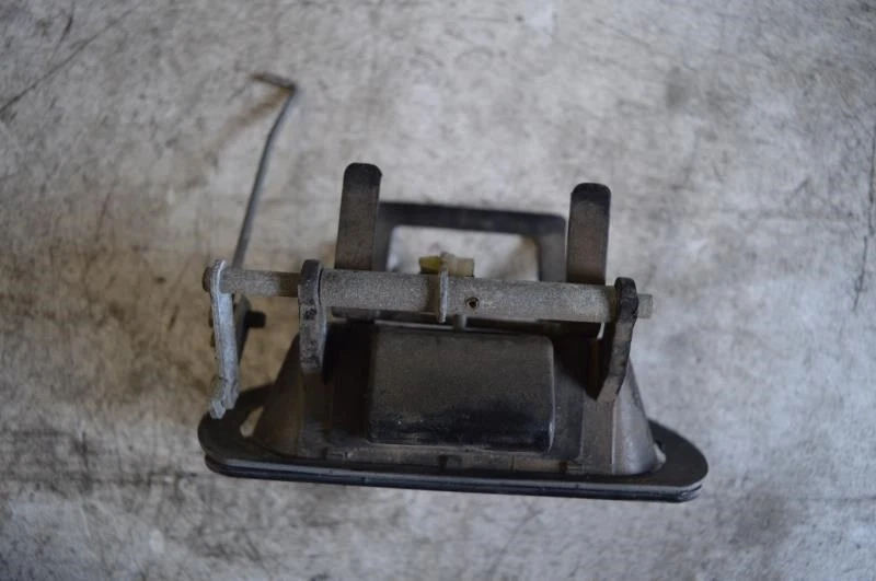 1969 1970 1971 1972 1973 1974 1975 1976 1977 Jaguar XJ6 MANIJA PUERTA DELANTERA DERECHA Foto 2 de 3