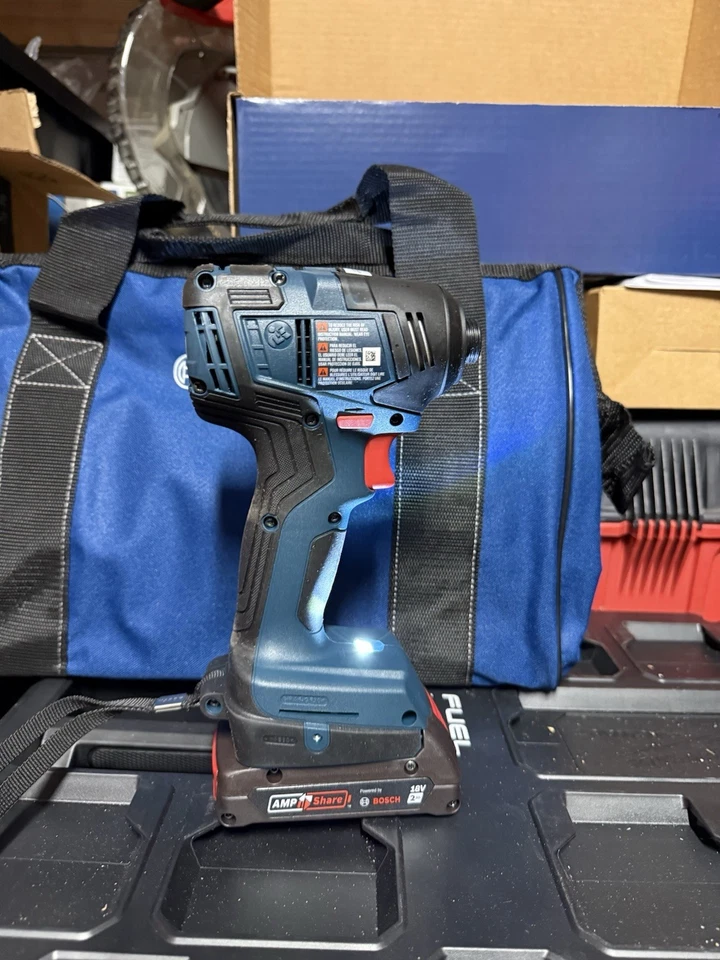 BOSCH GDR18V-1800 Destornillador de impacto inalámbrico hexagonal sin escobillas 1/4” con batería y cargador Foto 3 de 4