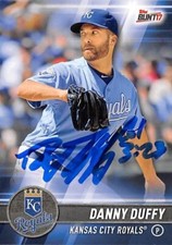 Danny Duffy autographed Baseball Card (Kansas City Royals) 2017 Topps Bunt #142