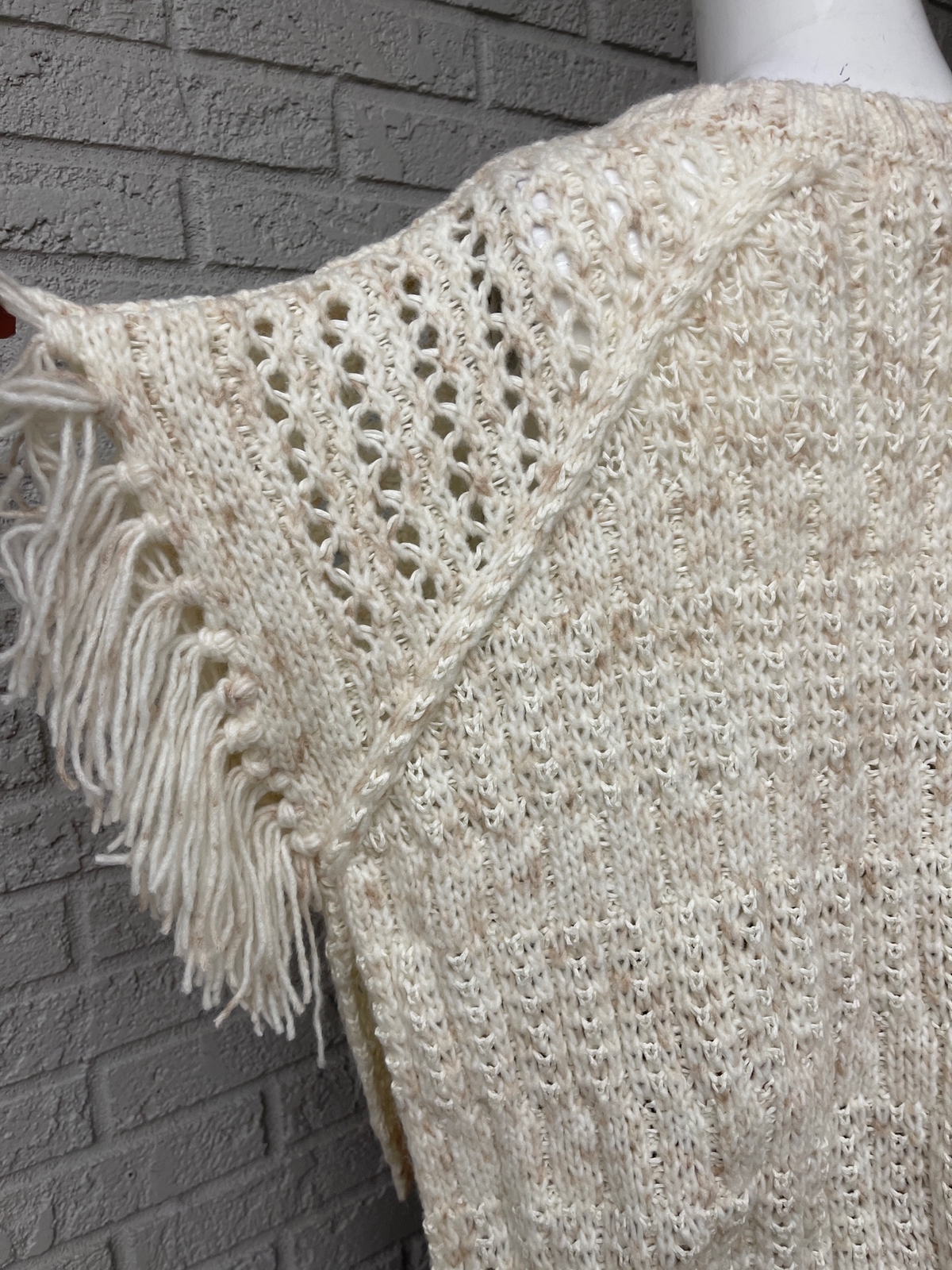 Universal Thread Women Cream Chunky Fringe Sweate… - image 8