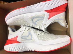 nike legend react red