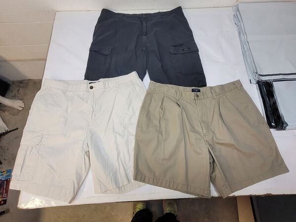 shorts  lot of 3  men's 3 pack GOLF CASUAL  size 40  / we3944 r4-image