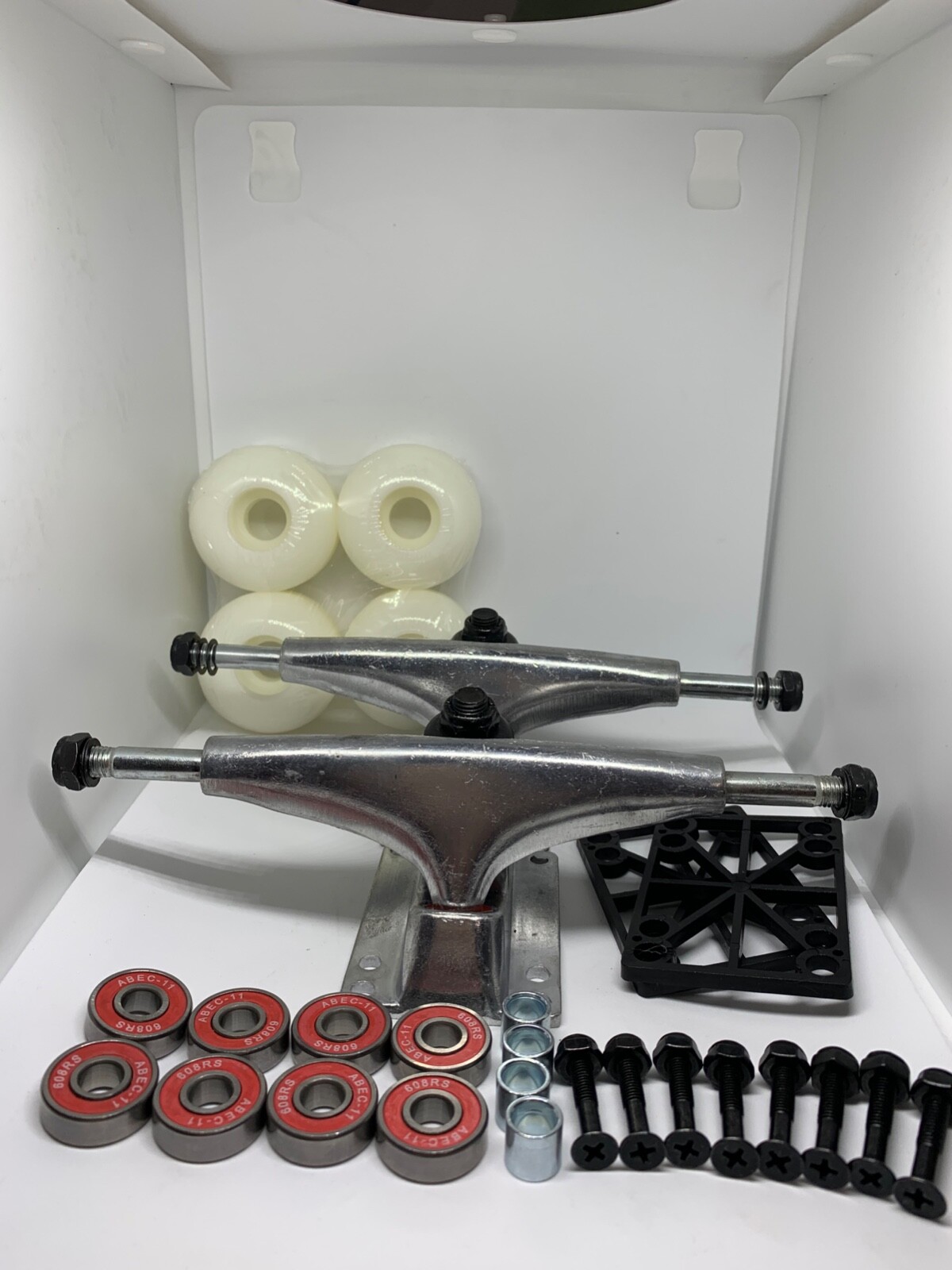 New 5" Skateboard White TRUCKS 52mm White Wheels and Bearings COMBO  29 sets