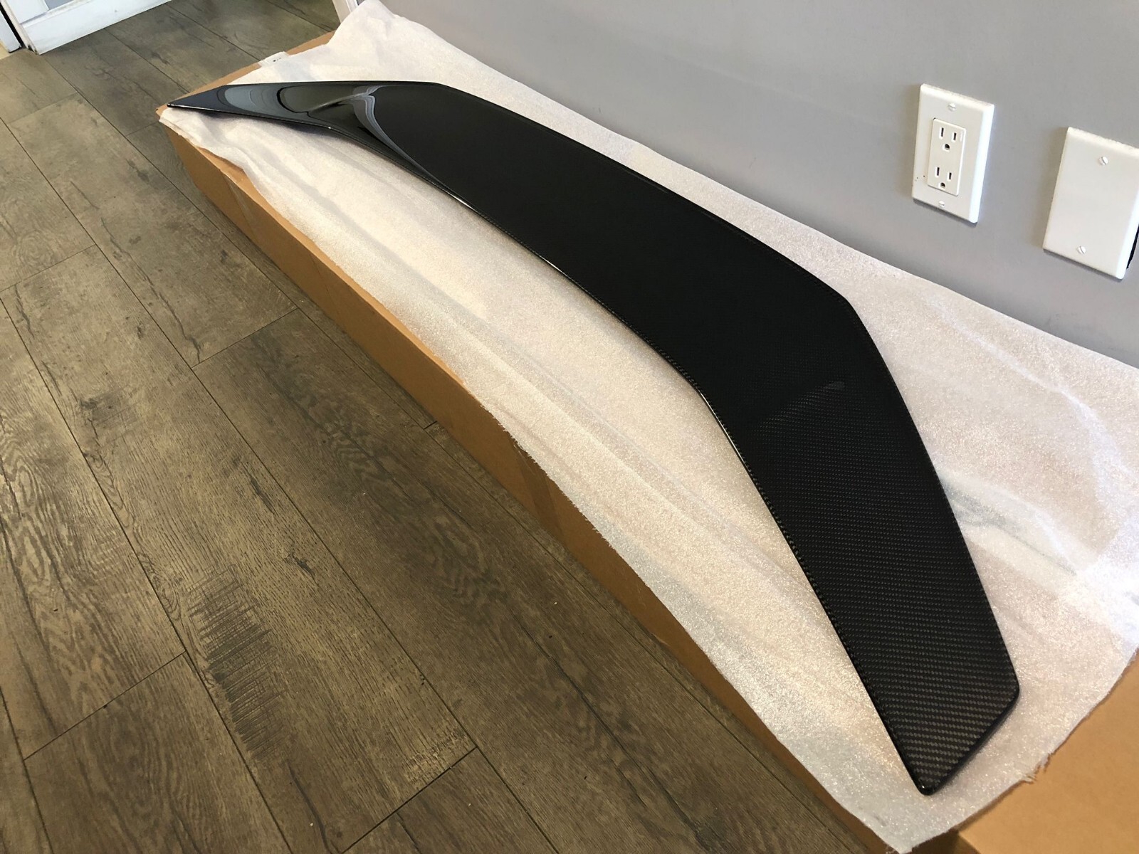 LAMBORGHINI HURACAN TECNICA CARBON FIBER REAR WING SPOILER OEM 4T0827677G