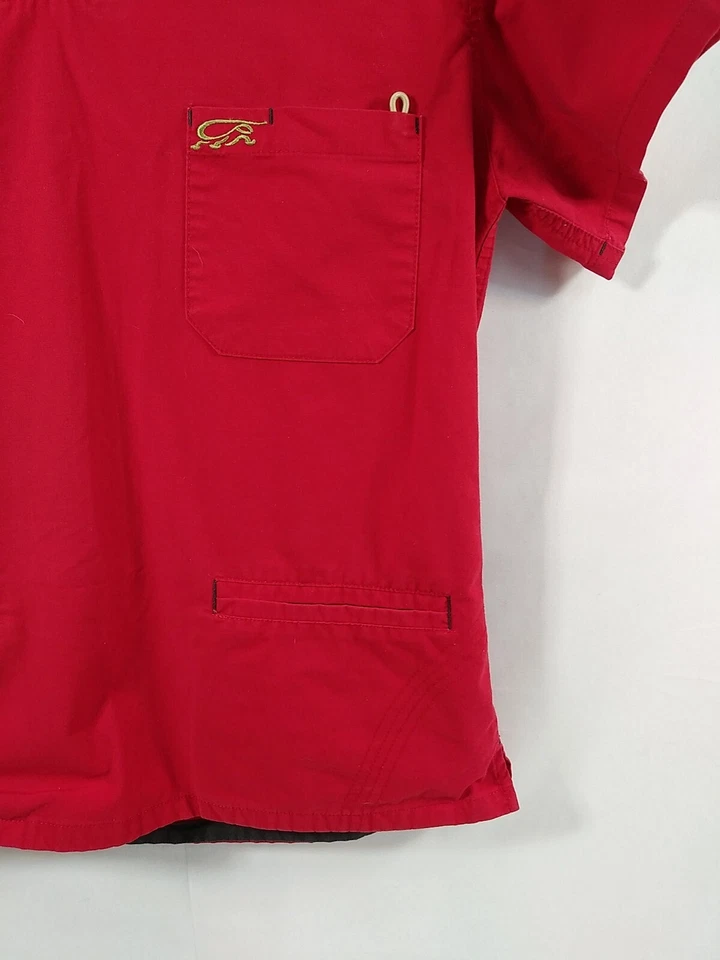 Iguana Med Women's Scrub Top Red Short Sleeve Three Pockets Size Small - Image 4 of 4