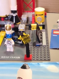 Lego City 3368 Space Center & 3365 Moon Buggy