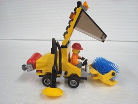 LEGO CITY #7242 Street Sweeper, 100% Complete, pre-owned, RETIRED