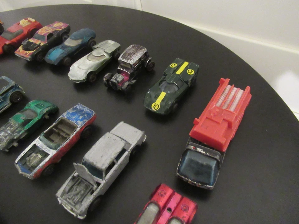 VTG Redline Hot Wheels Lot Of 29 Various Cars See Description - Image 3 of 4