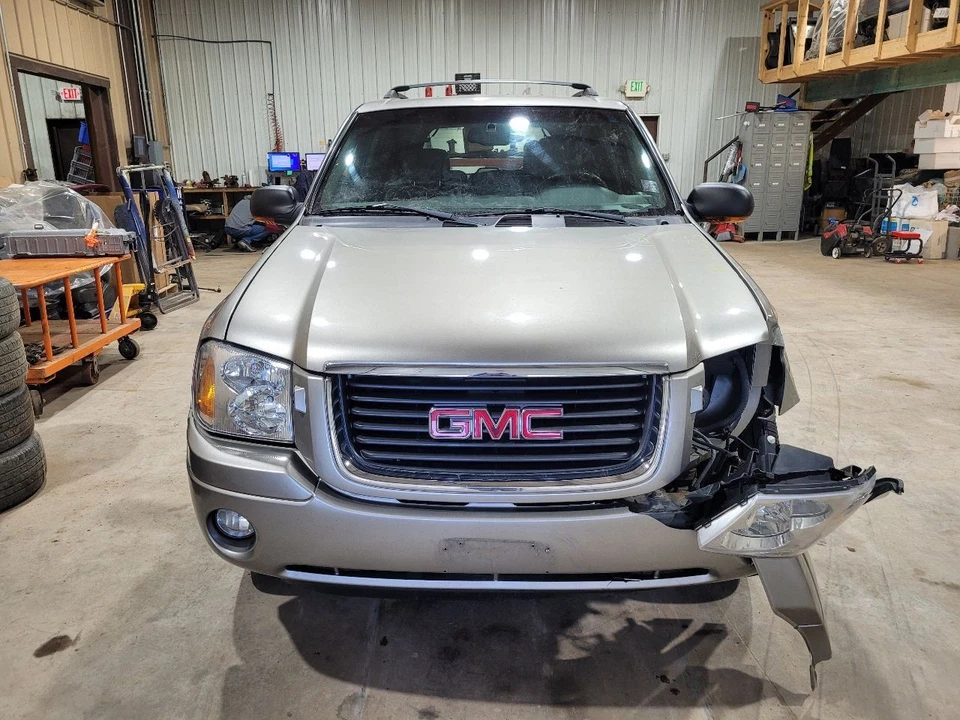 2002-09 GMC Envoy Passenger Right Fog Light - Image 4 of 4