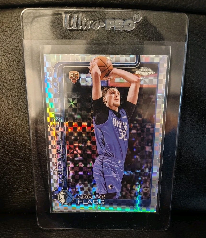 2025-26 Topps Chrome #251 Cooper Flagg RC Refractor