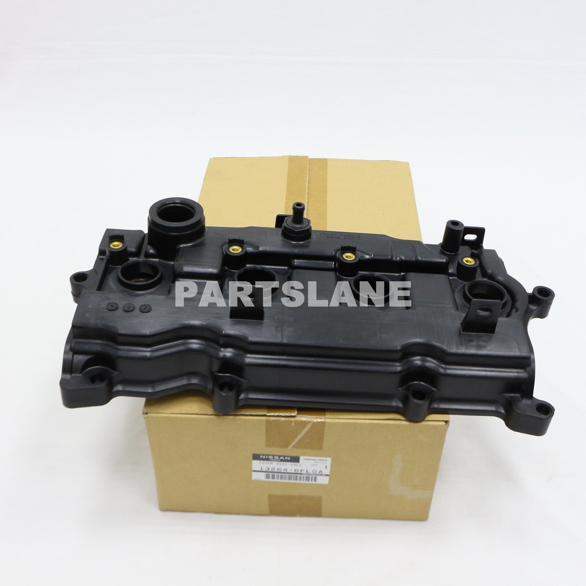 Nissan Rogue X-Trail OEM Genuine Valve Rocker Cover 13264