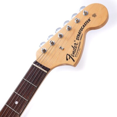 ギター Fender MIJ Traditional 60's Strat Fender MIJ FSR TRADITIONAL LATE 60S STRATOCASTER Vintage White