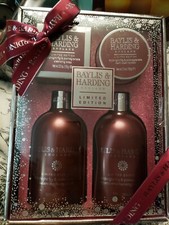 Baylis and harding bath gift set