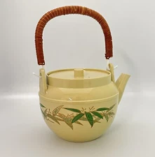 Asian style teapot (40oz)
