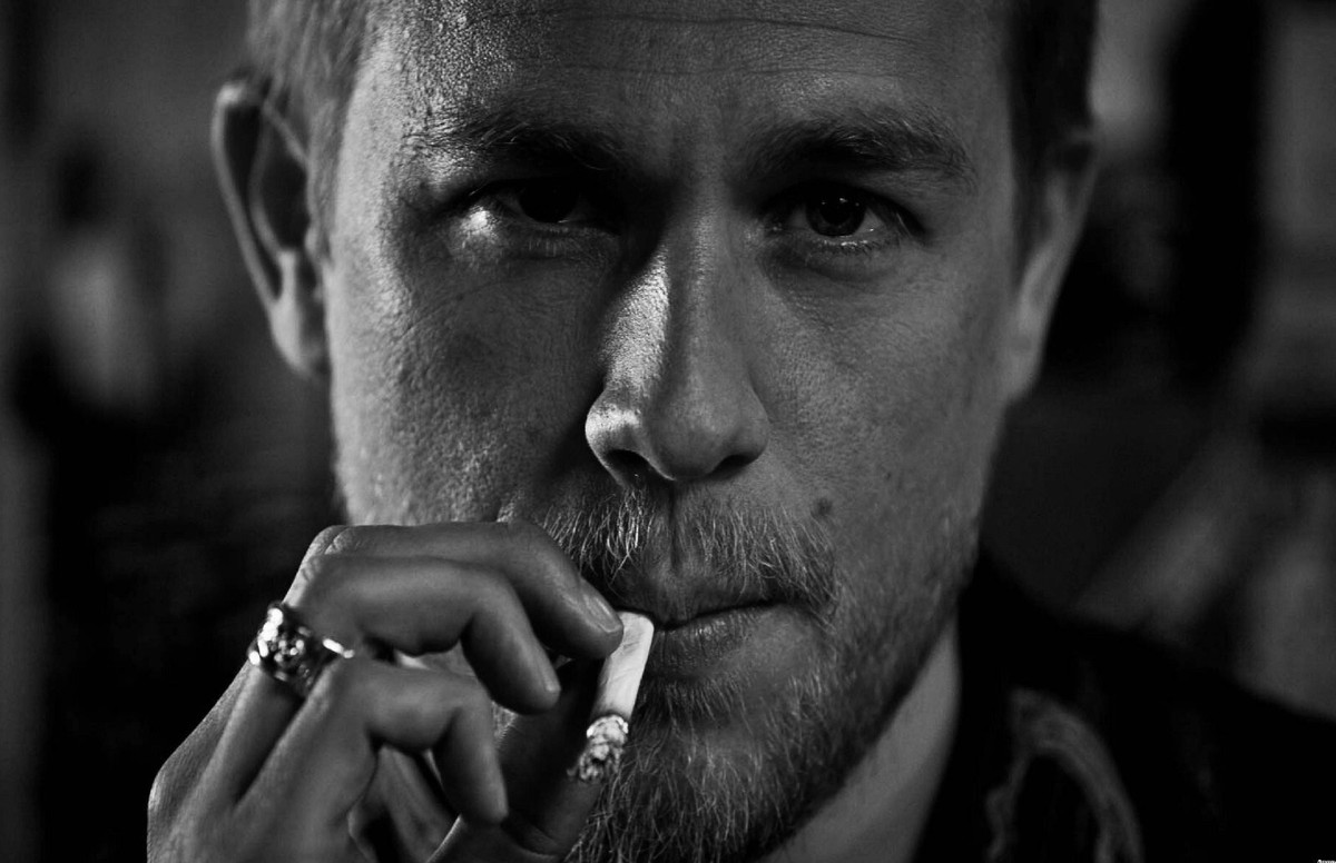Charlie Hunnam Poster-Sons Of Anarchy-Smoking Photo Print-Jax Teller-530