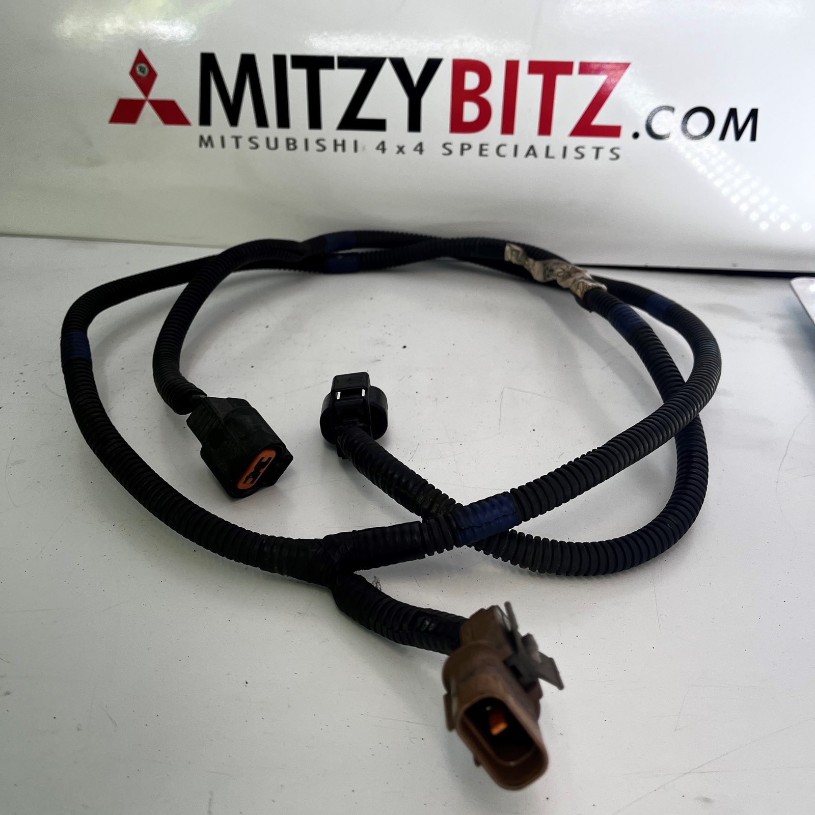 Cable Fog Lamp Mitsubishi Cod. MR502465 Original for sale online 