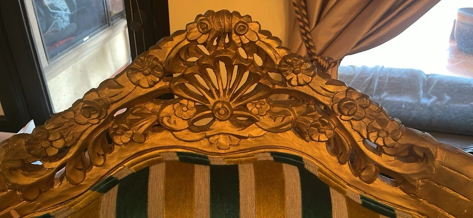 Sillón estilo barroco francés único, marco dorado, tela dorada/borgoña Foto 3 de 4