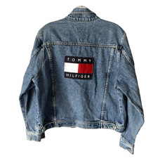TOMMY HILFIGER DENIM BLUE JEAN JACKET LOGO BACK PATCH SIZE SMALL VINTAGE 90S