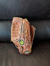 Wilson George Brett Signature Model A2124 Leather Baseball Glove RHT 12"