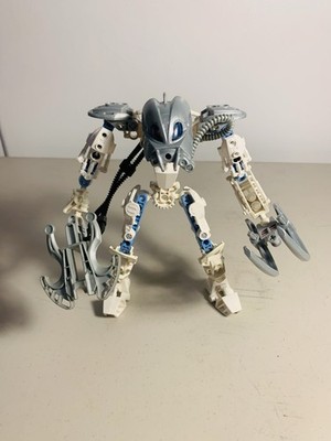 LEGO Bionicle Toa Mahri Toa Matoro 8915 (2007) Incomplete Mod